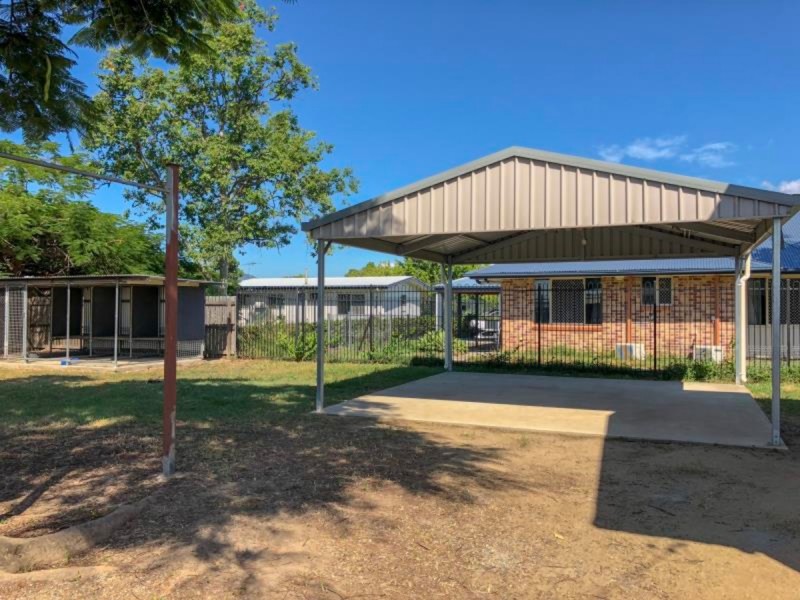 8 Blair Street, Kawana QLD 4701